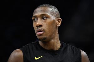 卢谈各队都像奥利尼克一样放空邓恩：继续投 相信他会做合适决定