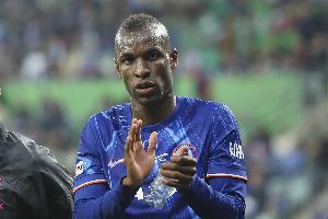 9体育-杰克逊经纪人：昨天交易确实告吹，但今天蓝军和拜仁重新开始谈判