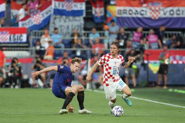 1686785198641055370.jpg -1498525721-612x612.jpg