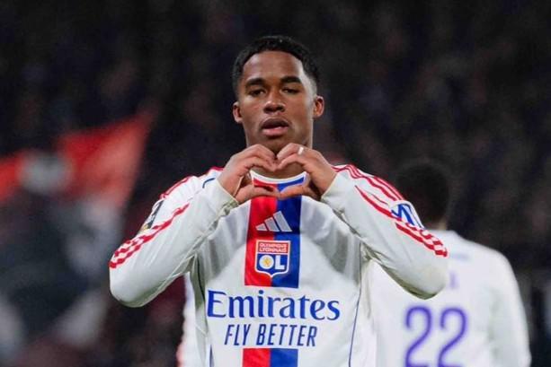 九游体育-恩德里克成为五大联赛最年轻的巴西籍戴帽球员，超越罗纳尔多